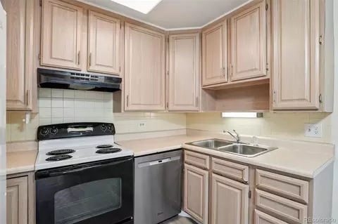 Kitchen - 9655 E Center Ave #9D, Denver, CO 80247 photo 1 of 2