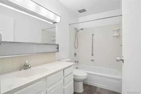 Bath - 9655 E Center Ave #9D, Denver, CO 80247 photo 1 of 3