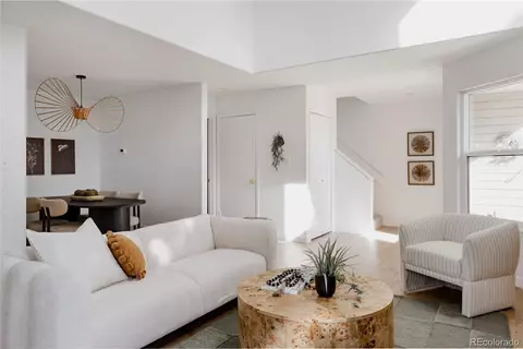 Living - 5042 Buckingham Rd, Boulder, CO 80301 photo 5 of 5