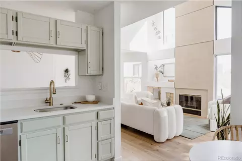 Kitchen - 5042 Buckingham Rd, Boulder, CO 80301 photo 1 of 4