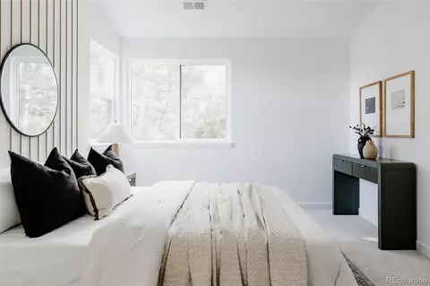 Bedroom - 5042 Buckingham Rd, Boulder, CO 80301 photo 1 of 5