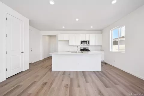 45941 Gentry Ave, Bennett, CO 80102 photo 11