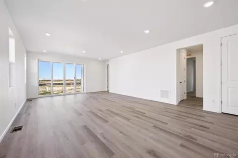 45941 Gentry Ave, Bennett, CO 80102 photo 5