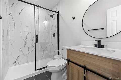 Bath - 1250 Scranton St, Aurora, CO 80011 photo 4 of 4