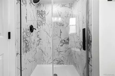 Bath - 1250 Scranton St, Aurora, CO 80011 photo 2 of 4