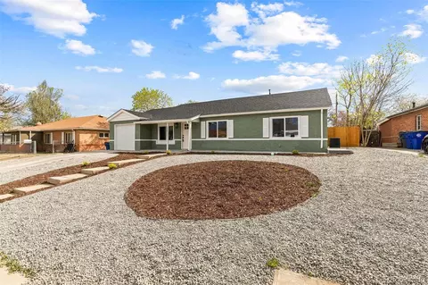 Exterior - 1250 Scranton St, Aurora, CO 80011 photo 5 of 6