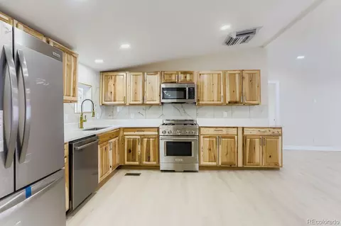 2551 W 92 Ave, Denver, CO 80260