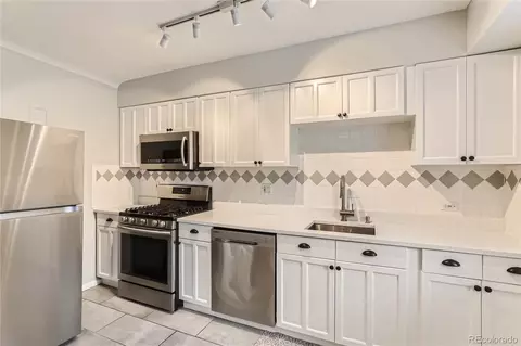 655 Washington St #1B, Denver, CO 80203