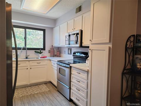 416 Wright St #201, Lakewood, CO 80228 photo 4
