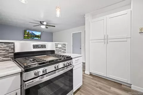 8777 Everett Ct, Arvada, CO 80005 photo 13