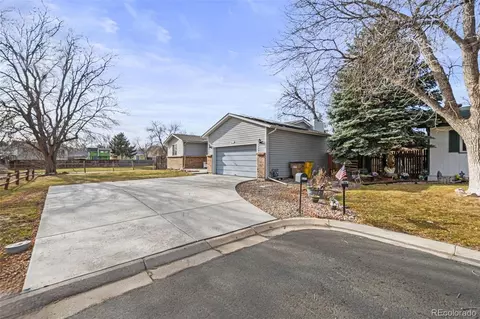 8777 Everett Ct, Arvada, CO 80005 photo 2