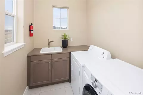 8596 E 51st Ave, Denver, CO 80238 photo 41