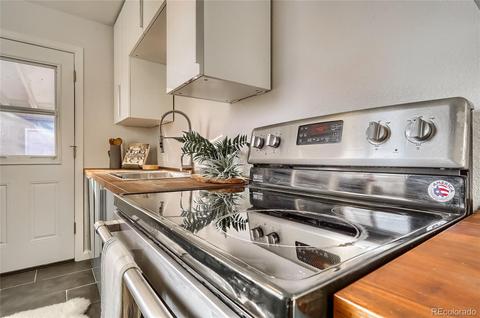 2933 Glencoe St, Denver, CO 80207 photo 12