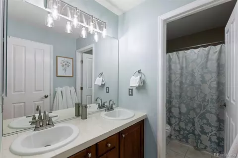 Bath - 24702 E Rowland Pl, Aurora, CO 80016 photo 3 of 4