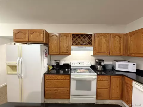 Kitchen - 183 191 E Ave, Limon, CO 80828 photo 3 of 3