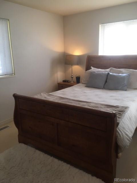 5547 Carson Way, Denver, CO 80239 photo 11