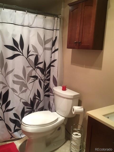 5547 Carson Way, Denver, CO 80239 photo 10