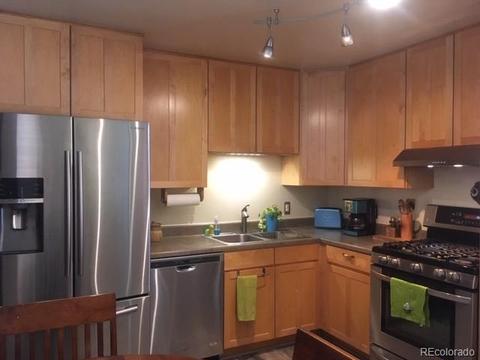 5547 Carson Way, Denver, CO 80239 photo 22