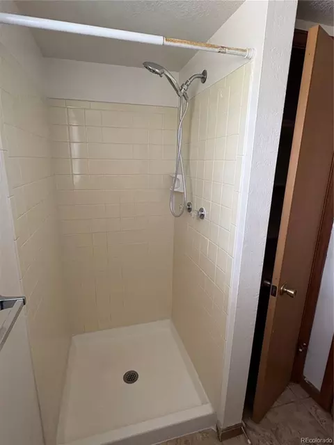 21124 E Powers Cir, Centennial, CO 80015 photo 10