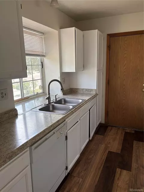 21124 E Powers Cir, Centennial, CO 80015 photo 5