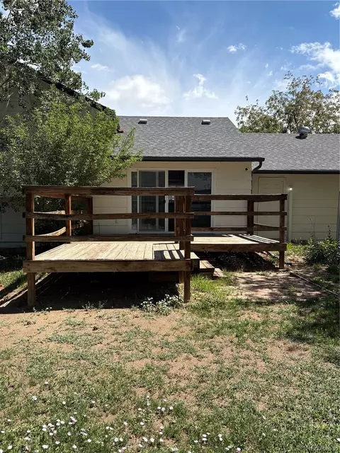 21124 E Powers Cir, Centennial, CO 80015 photo 2