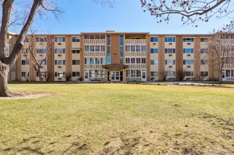 750 S Clinton St #12A, Denver, CO 80247