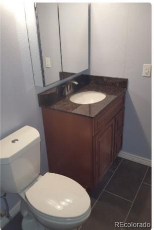 5225 N Scranton Ct, Denver, CO 80239 photo 5