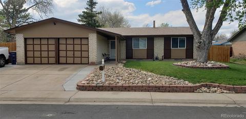 5225 N Scranton Ct, Denver, CO 80239 photo 1