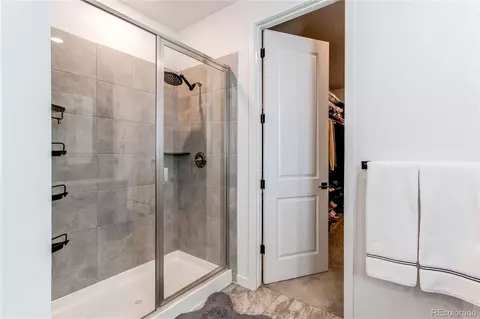 Bath - 24197 E Ada Ave, Aurora, CO 80018 photo 4 of 4