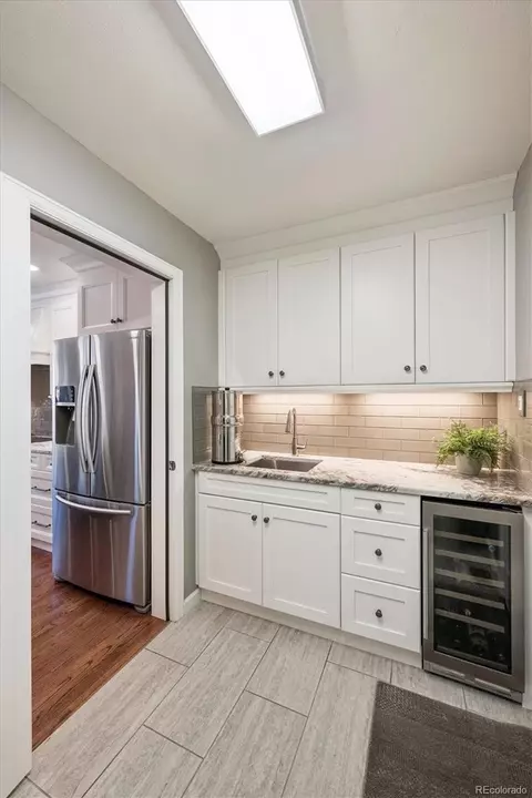 Kitchen - 16189 E Prentice Ln, Centennial, CO 80015 photo 7 of 7