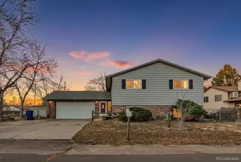 1701 Biscay St, Aurora, CO 80011