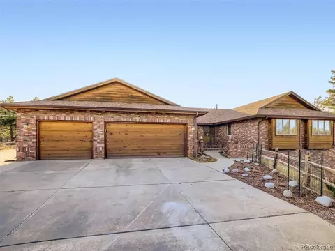 8229 Red Rock Pl, Larkspur, CO 80118