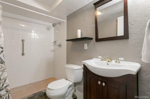 7124 E Ohio Dr, Denver, CO 80224 photo 21