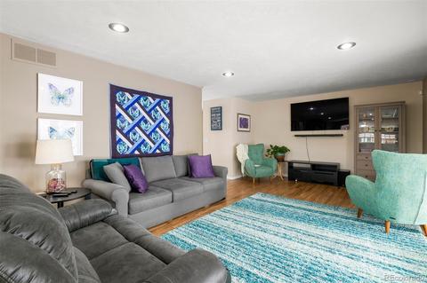 7124 E Ohio Dr, Denver, CO 80224 photo 8