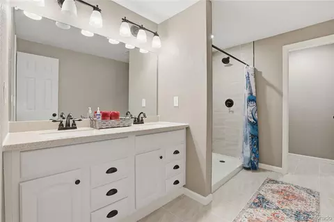 Bath - 5548 Killarney Ct, Denver, CO 80249 photo 6 of 6
