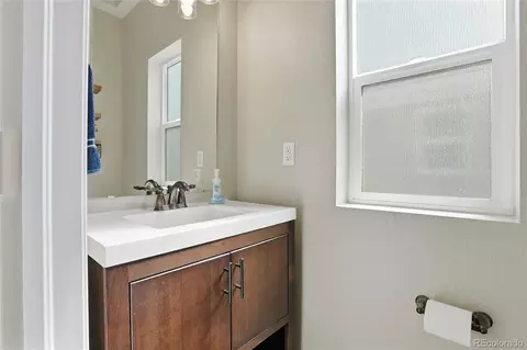 Bath - 5548 Killarney Ct, Denver, CO 80249 photo 1 of 6