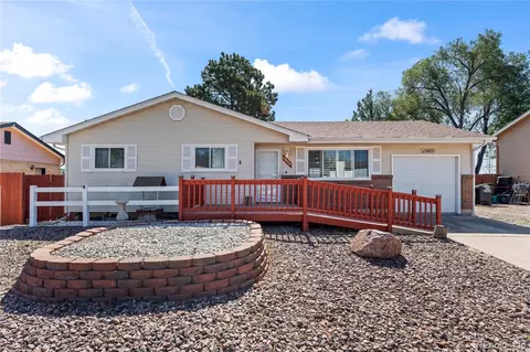 1605 Dixon Dr, Colorado Springs, CO 80909