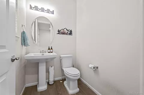 Bath - 22250 E Mansfield Pl, Aurora, CO 80018 photo 1 of 4