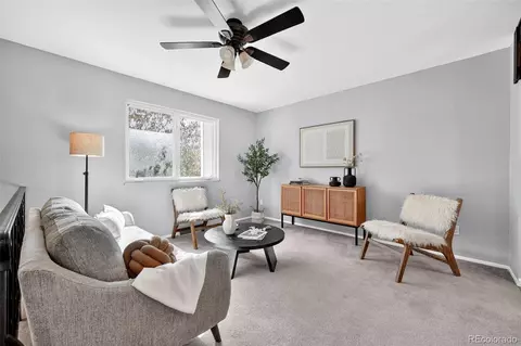 4355 S Eagle Cir, Aurora, CO 80015 photo 2