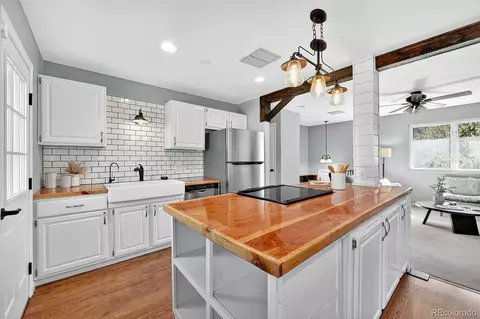 4355 S Eagle Cir, Aurora, CO 80015 photo 11
