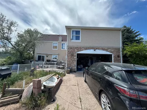 6492 Meadowood Ln, Sedalia, CO 80135
