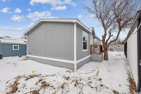 1860 Quintero St, Aurora, CO 80011