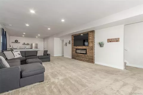 12513 Shore Point St, Longmont, CO 80504 photo 33