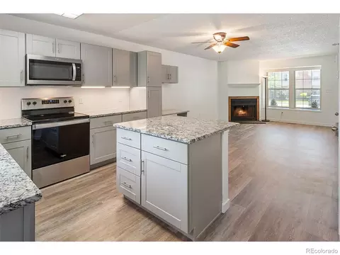 9636 W Chatfield Ave #B, Littleton, CO 80128
