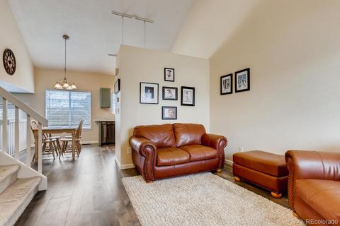21587 E Crestline Ln, Centennial, CO 80015 photo 9