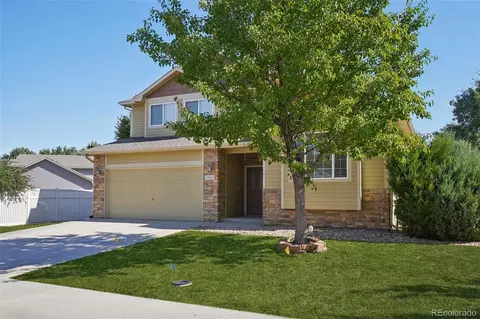 Exterior - 9806 Roadrunner Ave, Longmont, CO 80504 photo 2 of 6