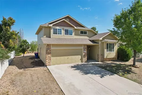 Exterior - 9806 Roadrunner Ave, Longmont, CO 80504 photo 3 of 6