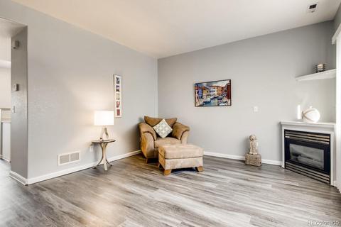 2212 Devonshire Ct, Thornton, CO 80229 photo 2