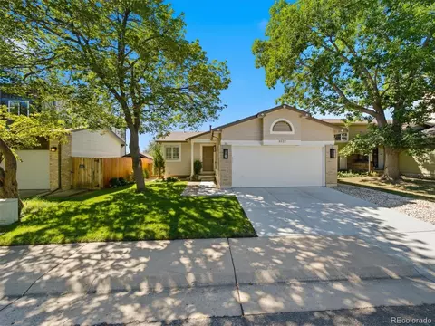 8522 S Upham Way, Littleton, CO 80128