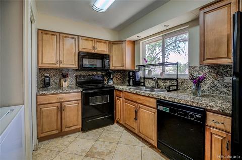 12814 E Florida Dr, Aurora, CO 80012 photo 4